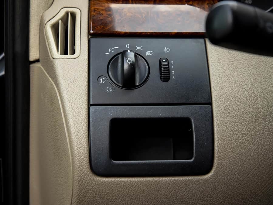 奔驰 唯雅诺 2013 汽车图片 #18