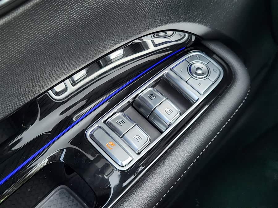 HongQi HS3 PHEV 2024 #18 HongQi HS3 PHEV 2024 car image #18