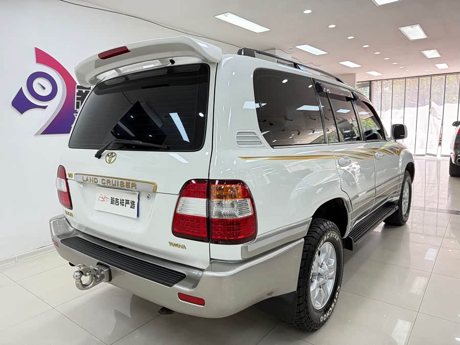 Toyota Land Cruiser 2004 #18 Toyota Land Cruiser 2004 car image #18