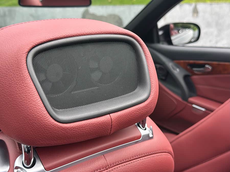 Mercedes-Benz SL Class 2009 car image #18