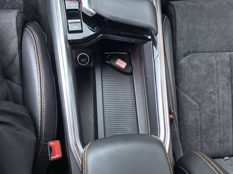 Mercedes-Benz SLK AMG 2025 #18 Mercedes-Benz SLK AMG 2025 car image #18