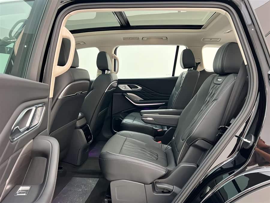 HongQi HS7 PHEV 2025 #18 HongQi HS7 PHEV 2025 car image #18