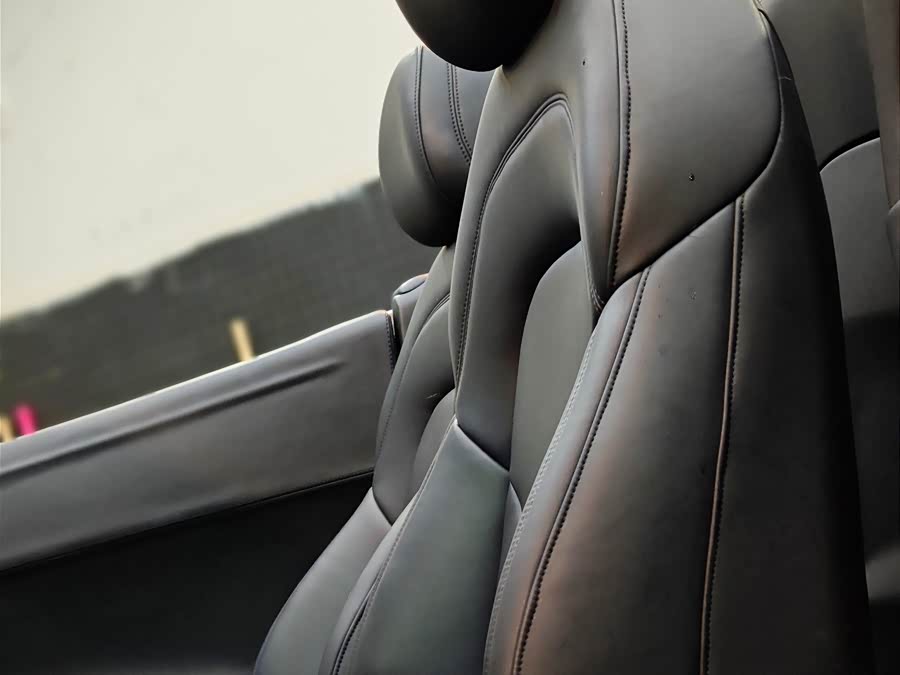 Audi R8 2012 immagine di auto #18