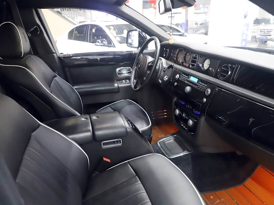 劳斯莱斯 幻影 2008 汽车图片 #18