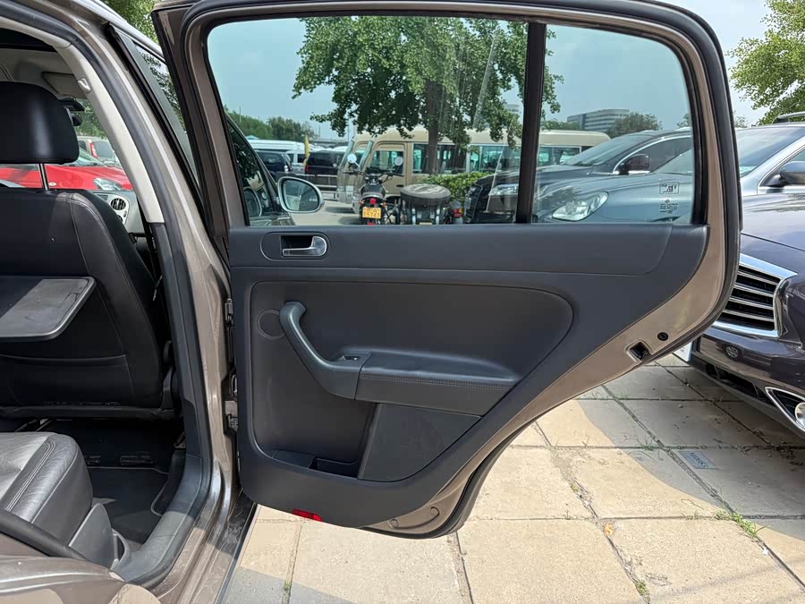 Volkswagen Golf (Imported) 2012 imagem de carro #18