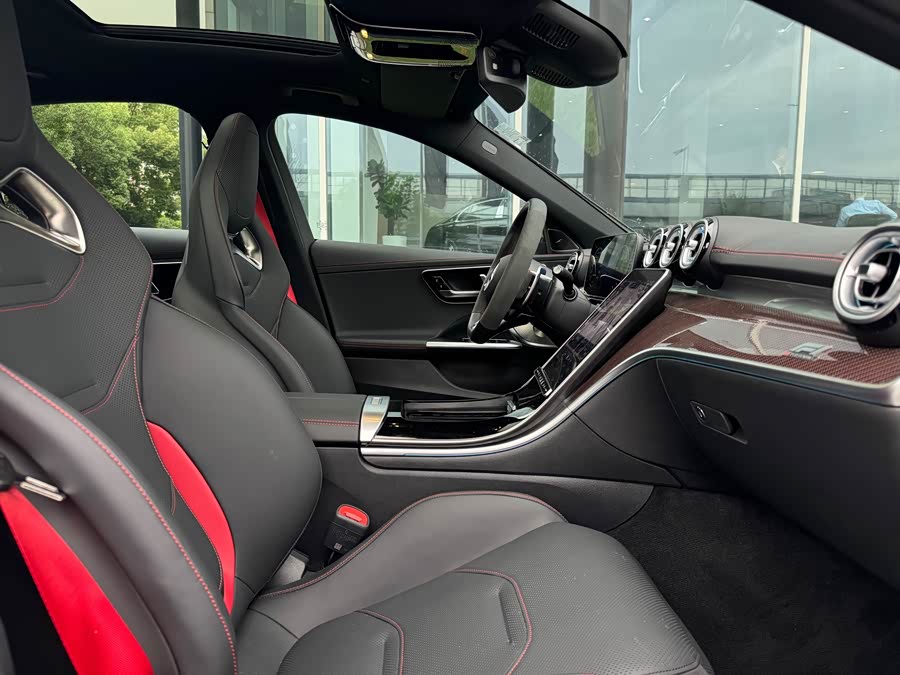 Mercedes-Benz C AMG New Energy 2024 изображение автомобиля #18