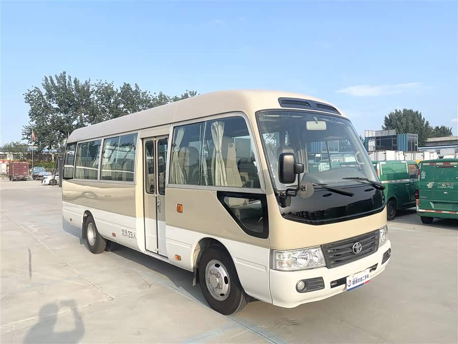 Toyota Coaster 2015 imagen de coche #18