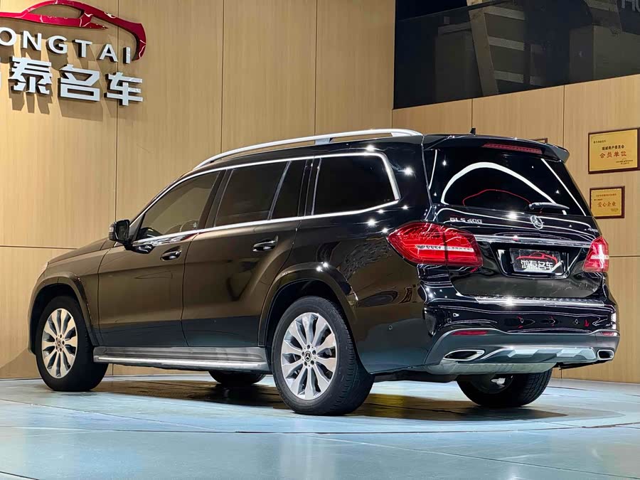 Mercedes-Benz GLS Class 2017 car image #18