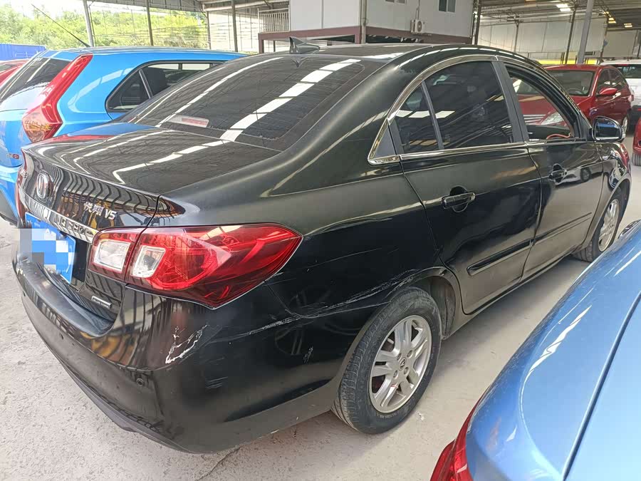 Changan Alsvin V5 2014 car image #18