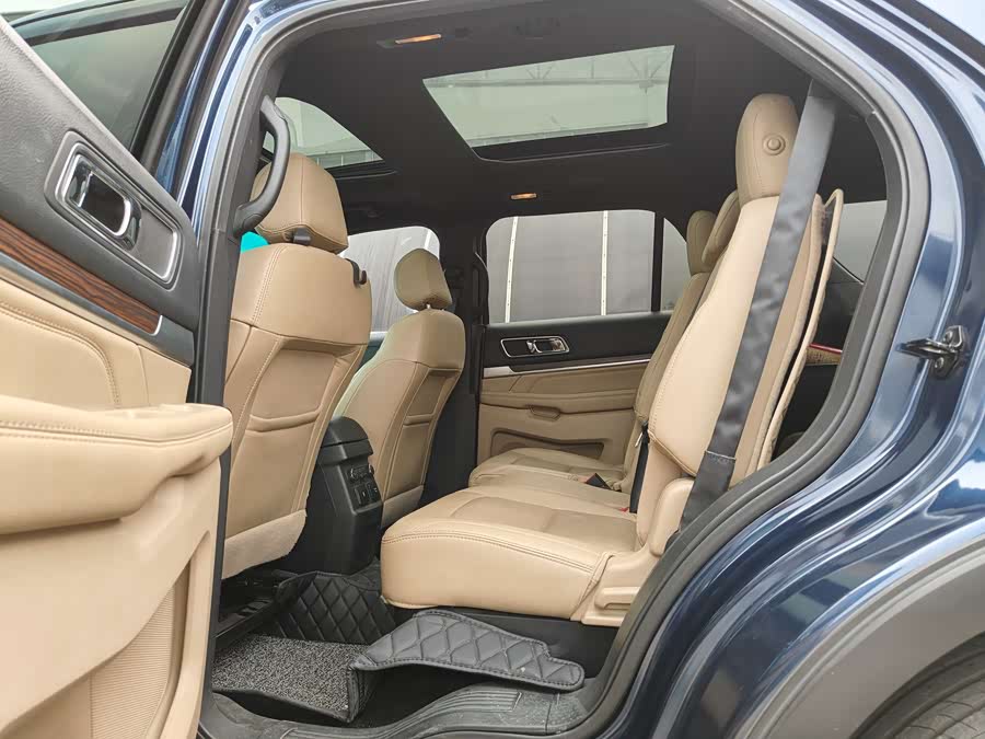 Ford Explorer (Imported) 2015 car image #18