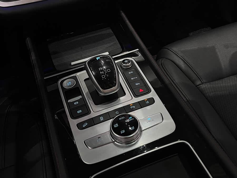 BYD Tang New Energy 2019 #18 BYD Tang New Energy 2019 car image #18