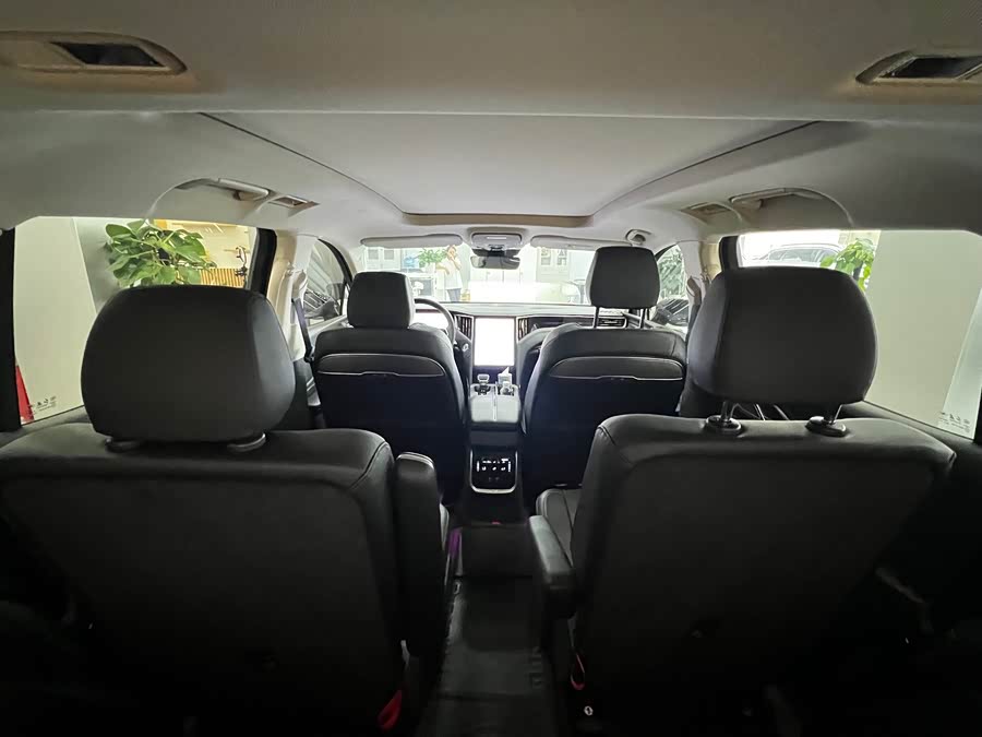 HongQi HS7 PHEV 2024 car image #18