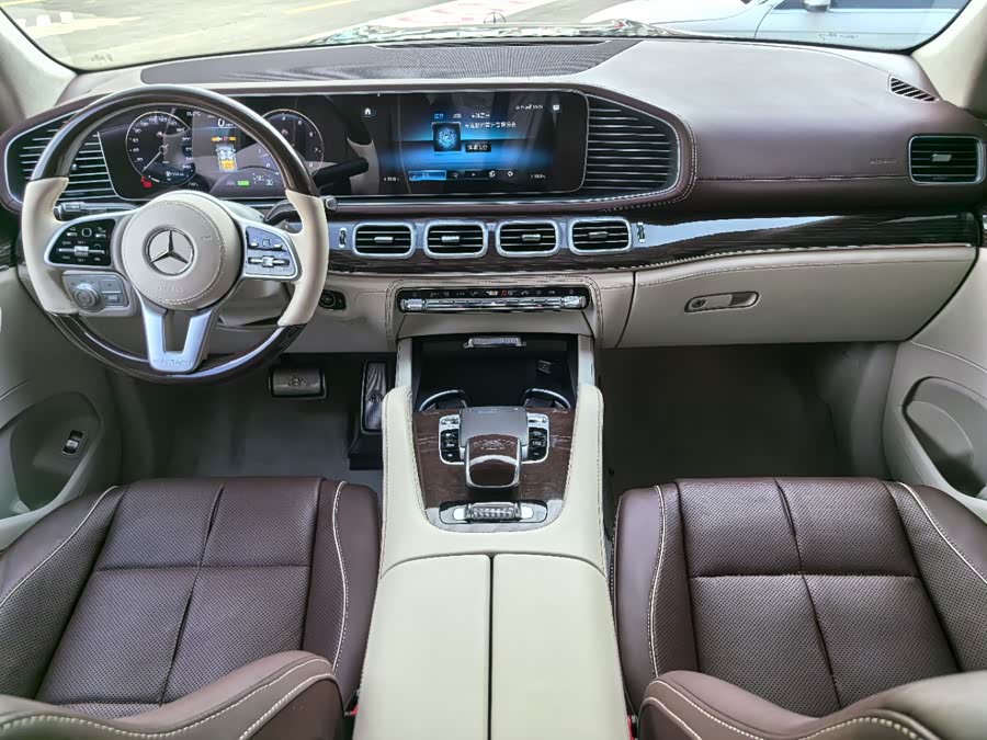 Mercedes-Benz Maybach GLS 2021 car image #18