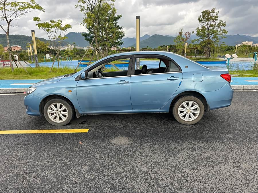 BYD L3 2015 car image #18