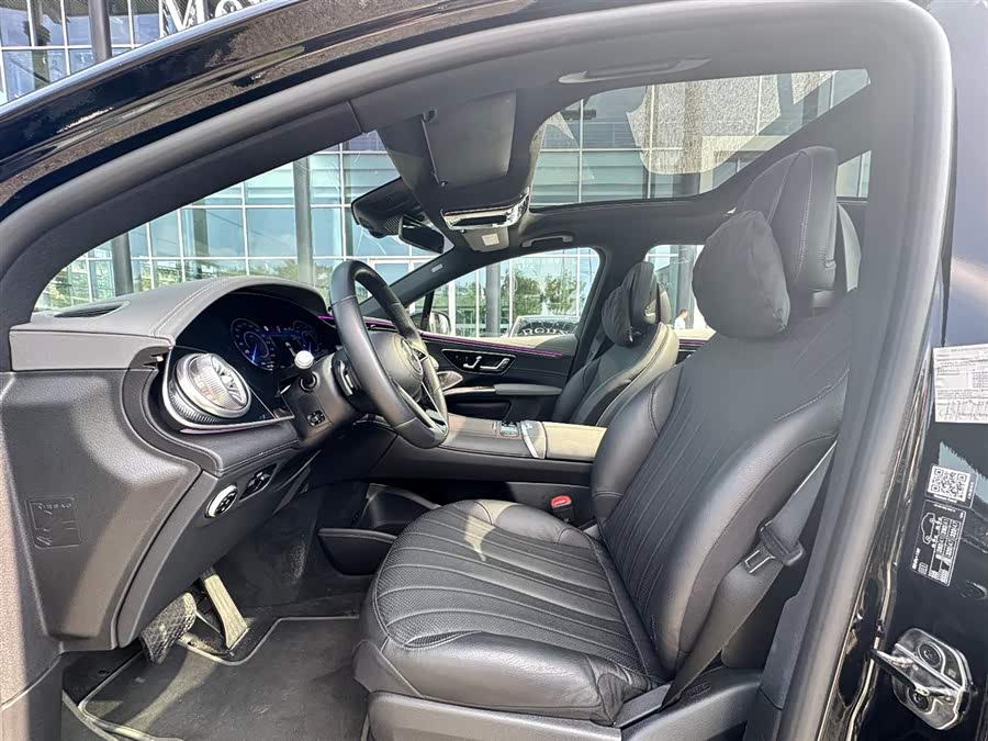Mercedes-Benz EQS SUV 2023 car image #18