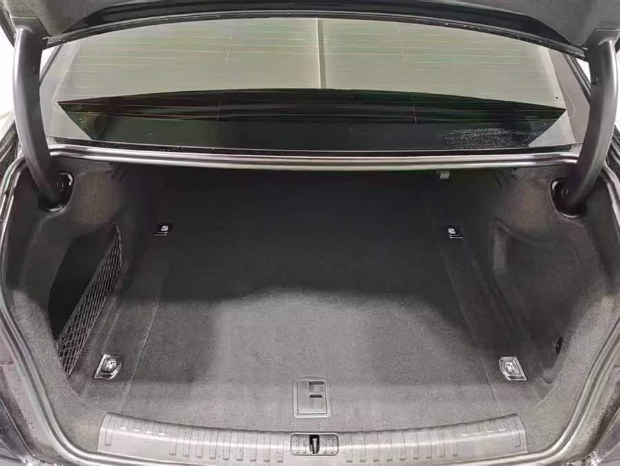 Audi A6L 2023 car image #18