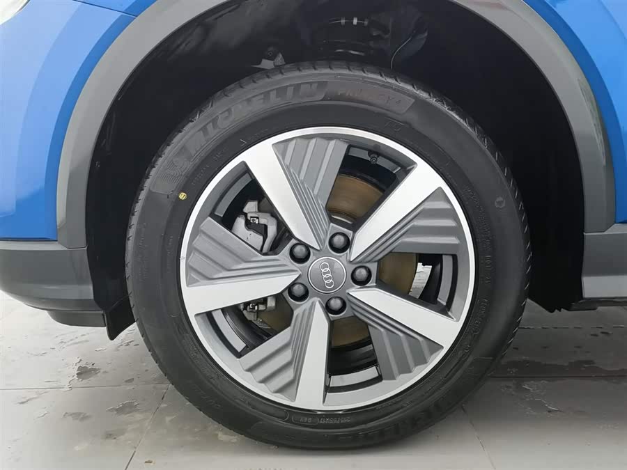 Audi Q2L e-tron 2020 #18 Audi Q2L e-tron 2020 صورة سيارة #18