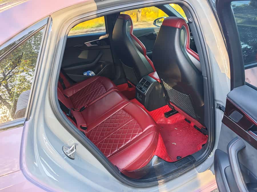 Audi S4 2023 صورة سيارة #18