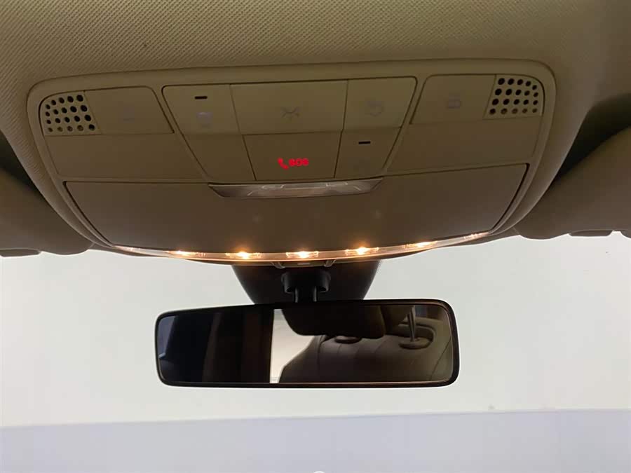 Mercedes-Benz E Class 2022 car image #18