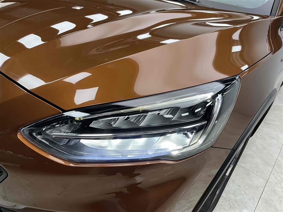 Ford Focus Active 2021 car image #18