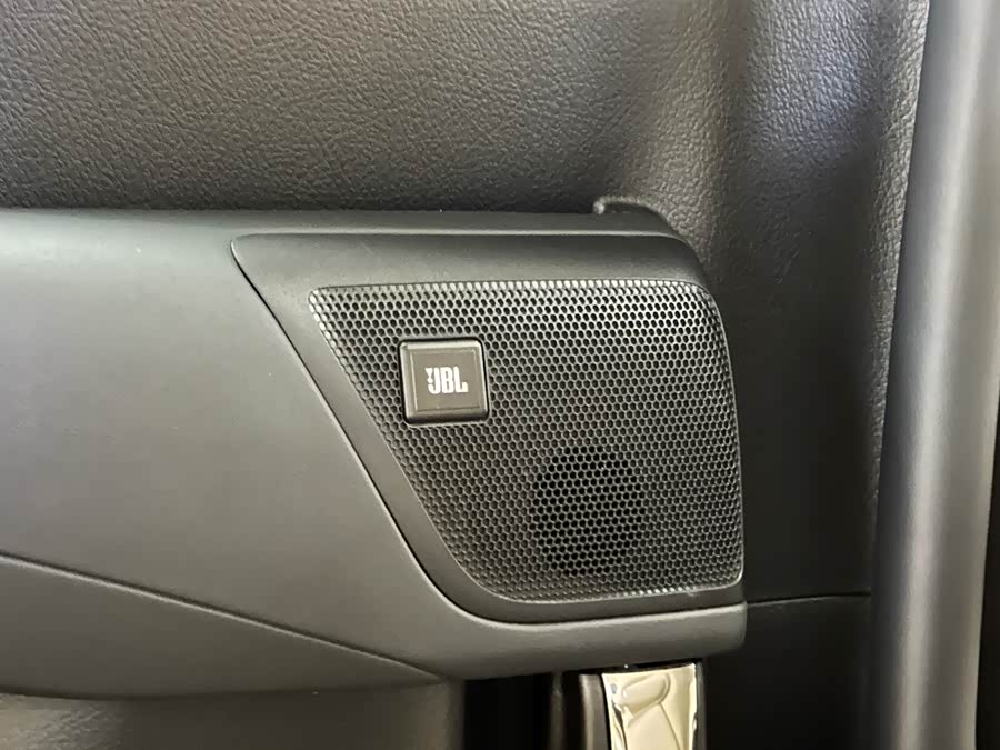 Toyota Alphard 2019 #18 Toyota Alphard 2019 car image #18