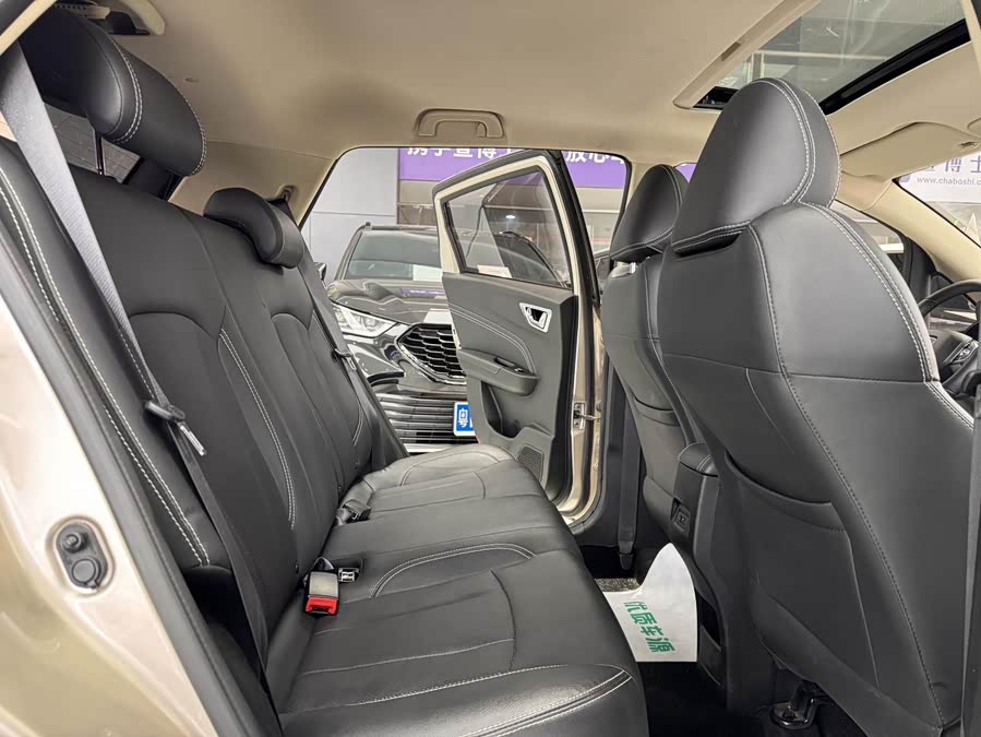 GEELY Vision X3 2020 car image #18