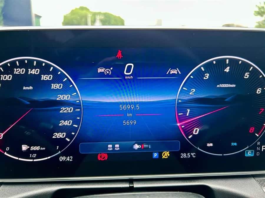 Mercedes-Benz CLE Class 2025 #18 Mercedes-Benz CLE Class 2025 car image #18