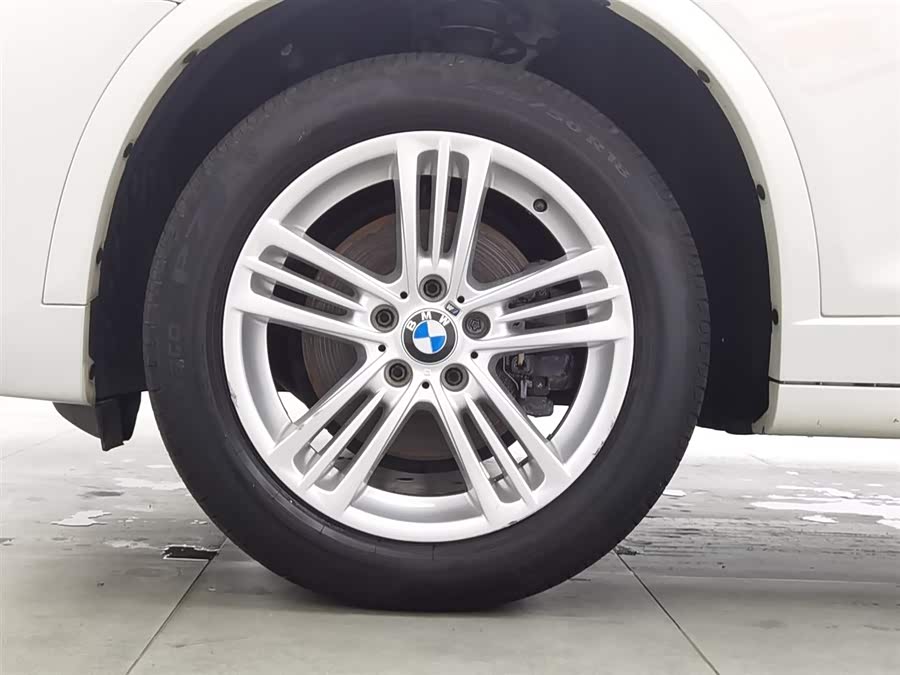 BMW X4 2017 car image #18