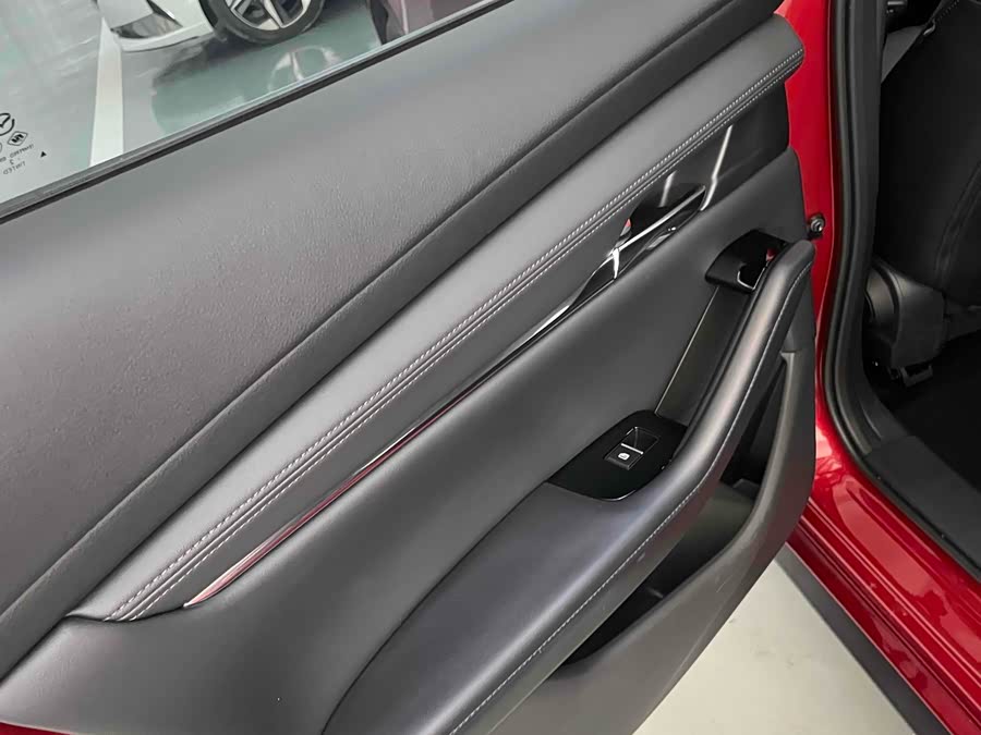 Mazda 3 Axela 2022 immagine di auto #18