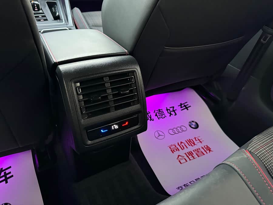 Volkswagen GolfGTI 2021 car image #18