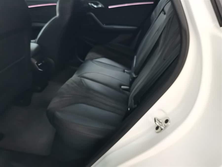 Roewe D5X DMH 2024 car image #18