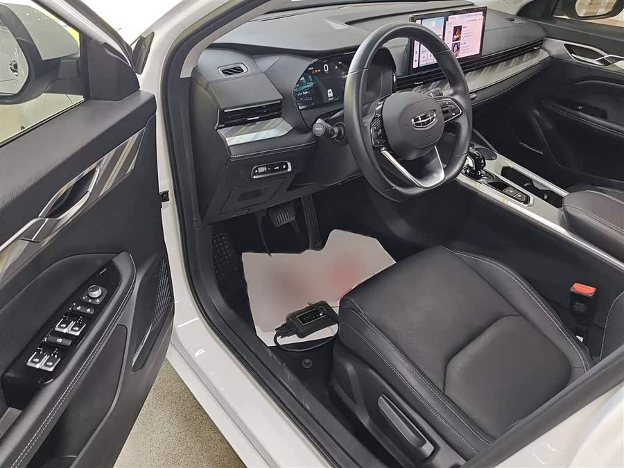 GEELY Emgrand L HiP 2025 immagine di auto #18