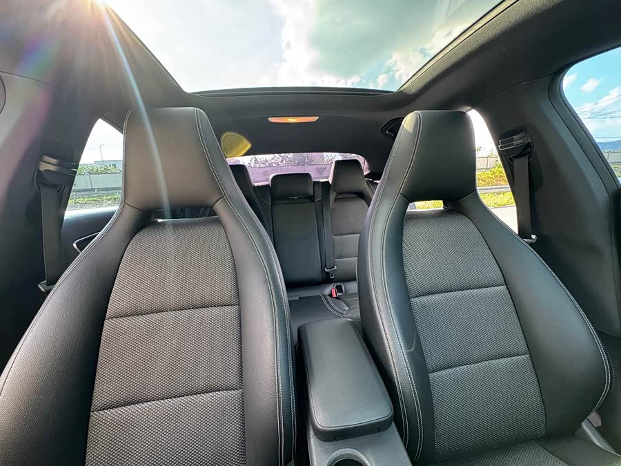 Mercedes-Benz CLA Class (Imported) 2017 #18 Mercedes-Benz CLA Class (Imported) 2017 car image #18