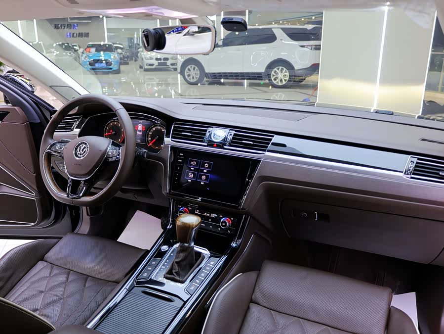 Volkswagen Phideon 2023 immagine di auto #18