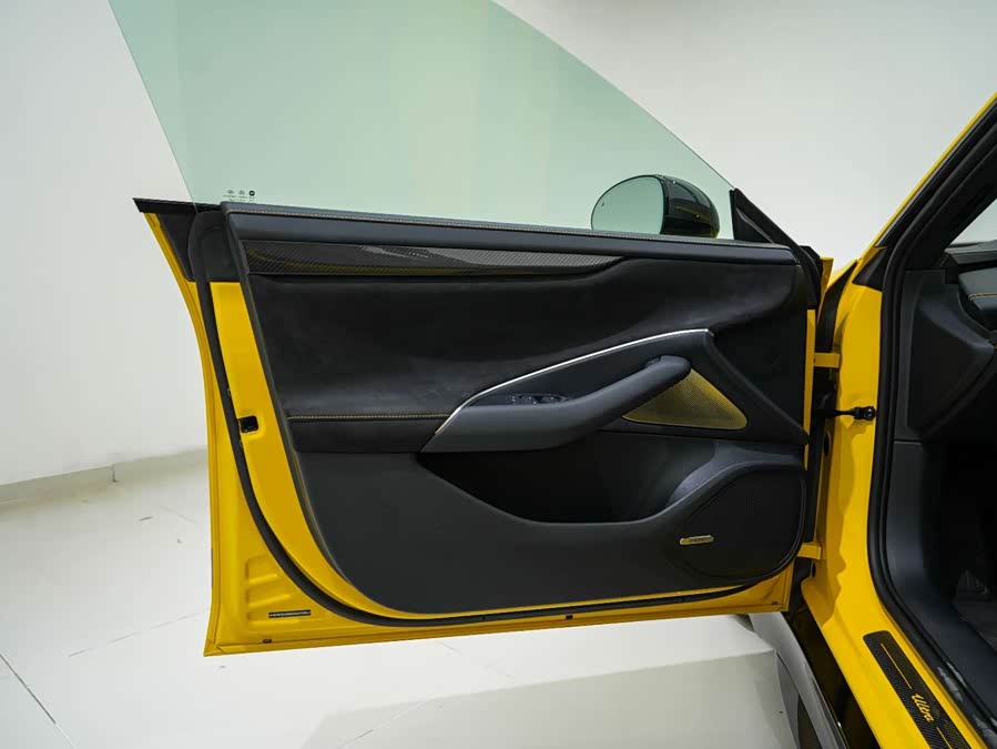 小米汽车 小米SU7 Ultra 2025 汽车图片 #18