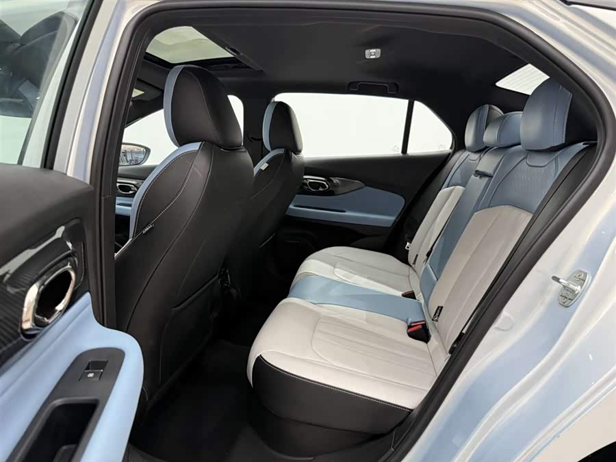 GAC Trumpchi Empow 2023 car image #18