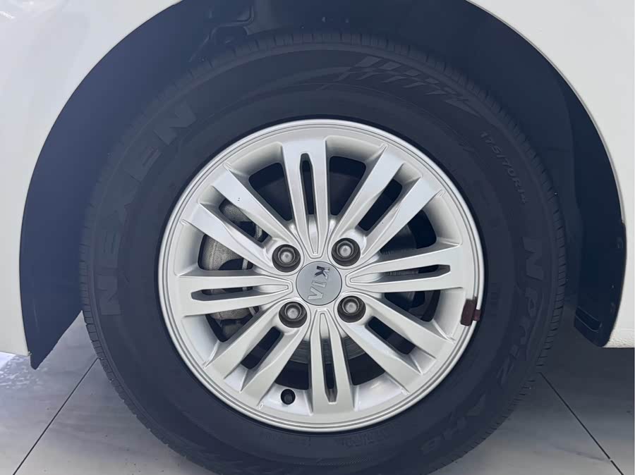 Kia Pegas 2021 image de voiture #18