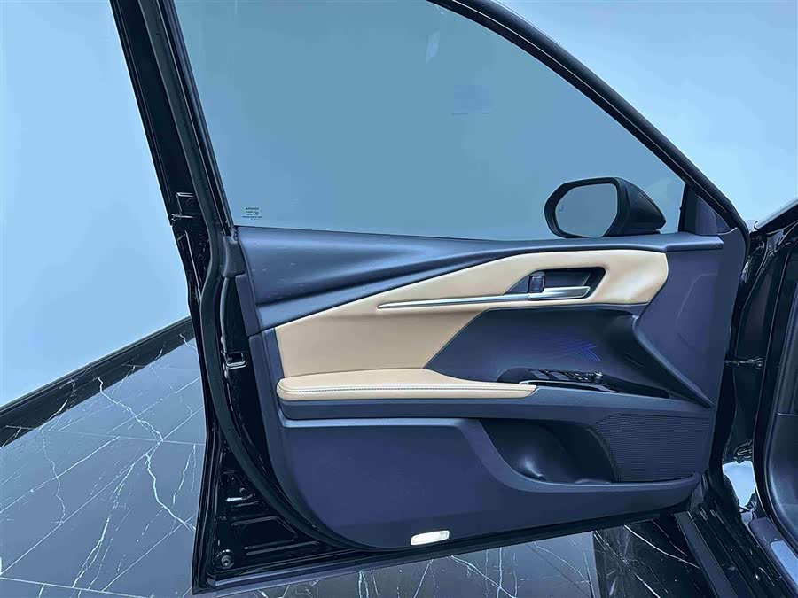 Toyota Camry 2024 car image #18