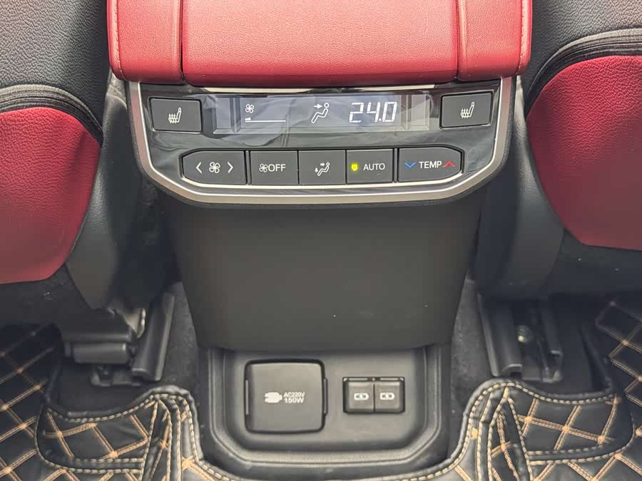 Toyota Crown Kluger 2024 car image #18