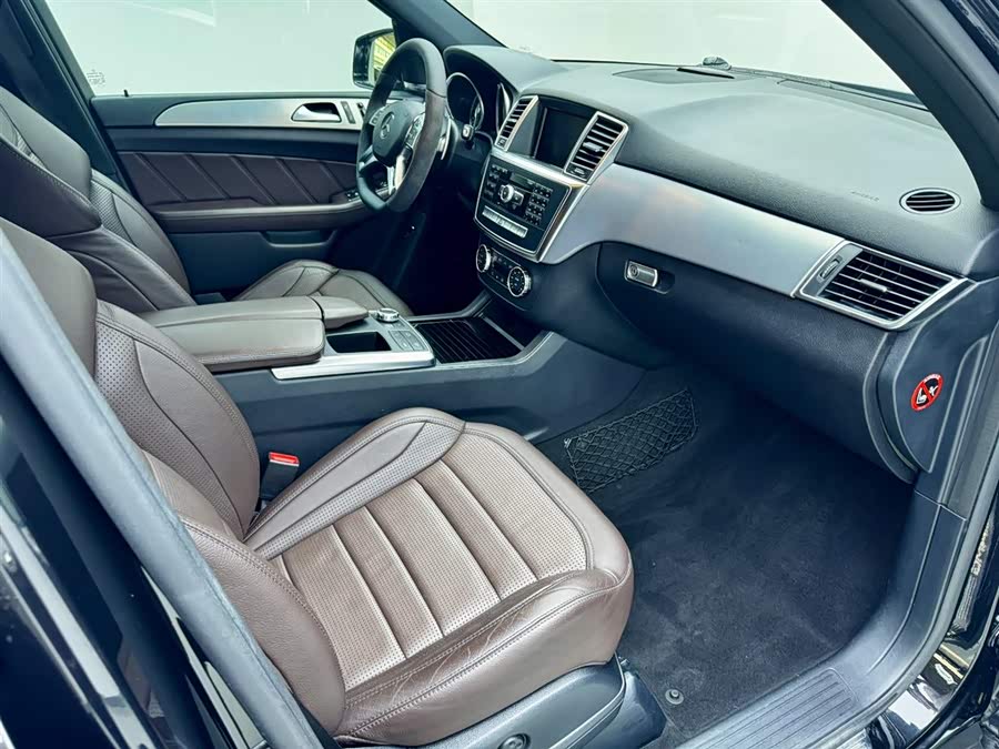 Mercedes-Benz M AMG 2014 صورة سيارة #18