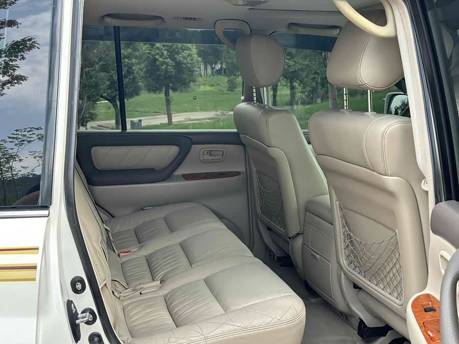 丰田 兰德酷路泽 2006 汽车图片 #18