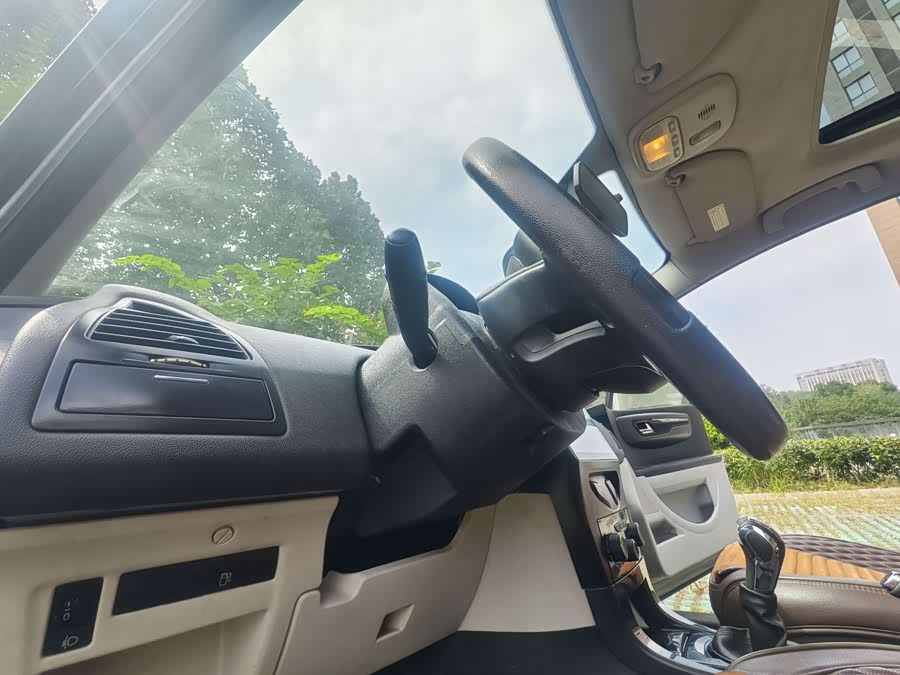 Citroen C-Quatre 2014 car image #18