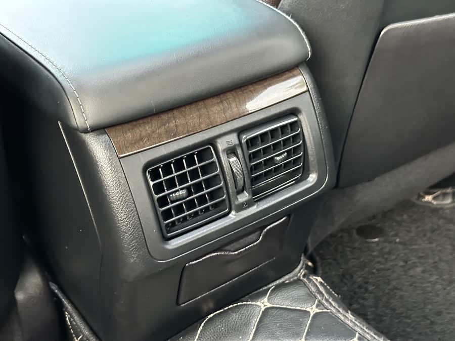 Toyota Reiz 2017 #18 Toyota Reiz 2017 immagine di auto #18