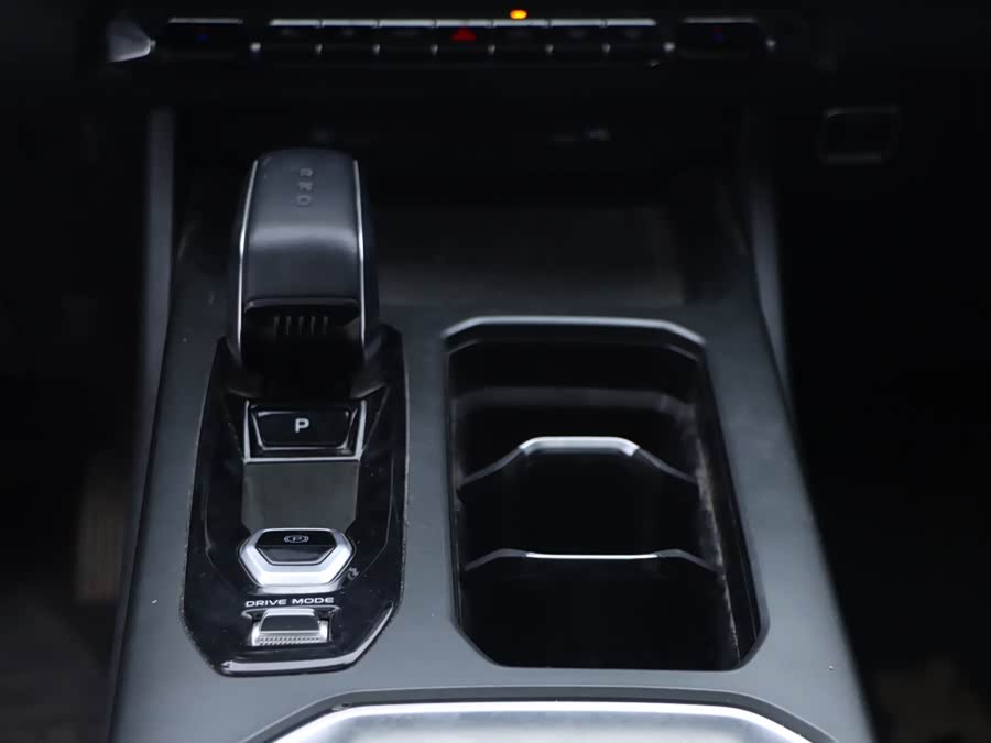 GEELY Okavango L 2023 صورة سيارة #18