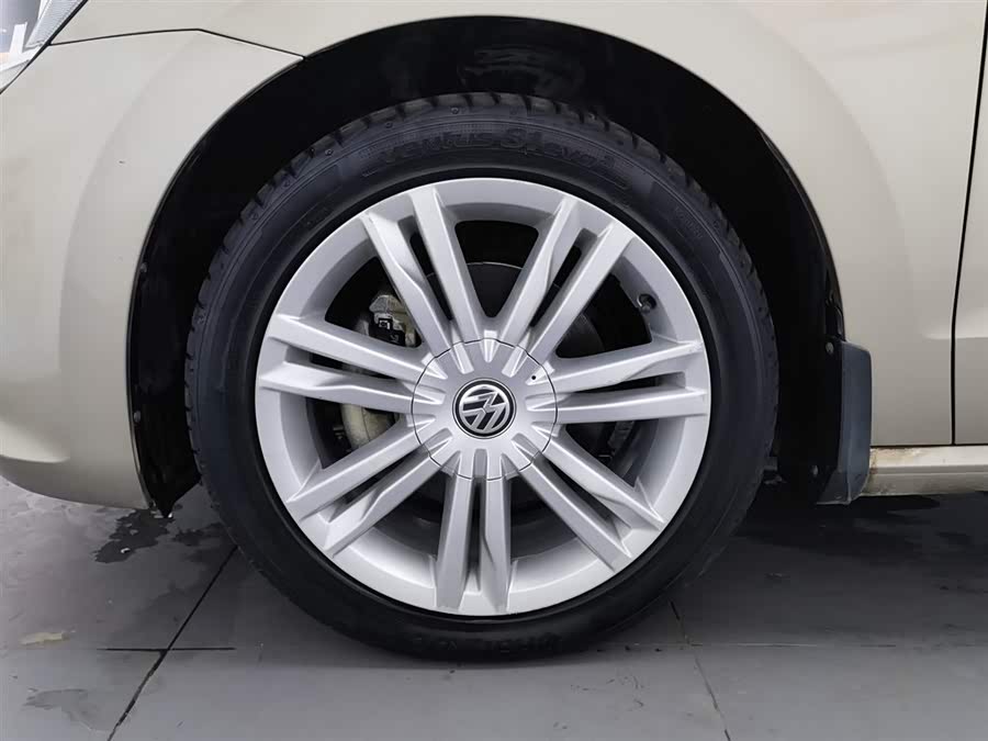 Volkswagen Golf Sportsvan 2016 car image #18