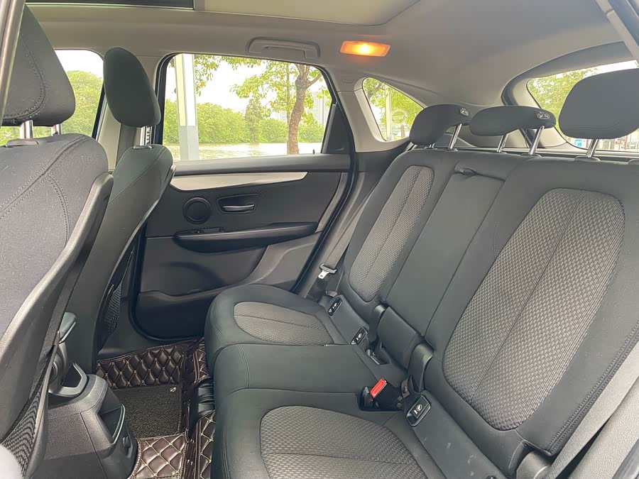 BMW 2 Series Tourer 2016 car image #18