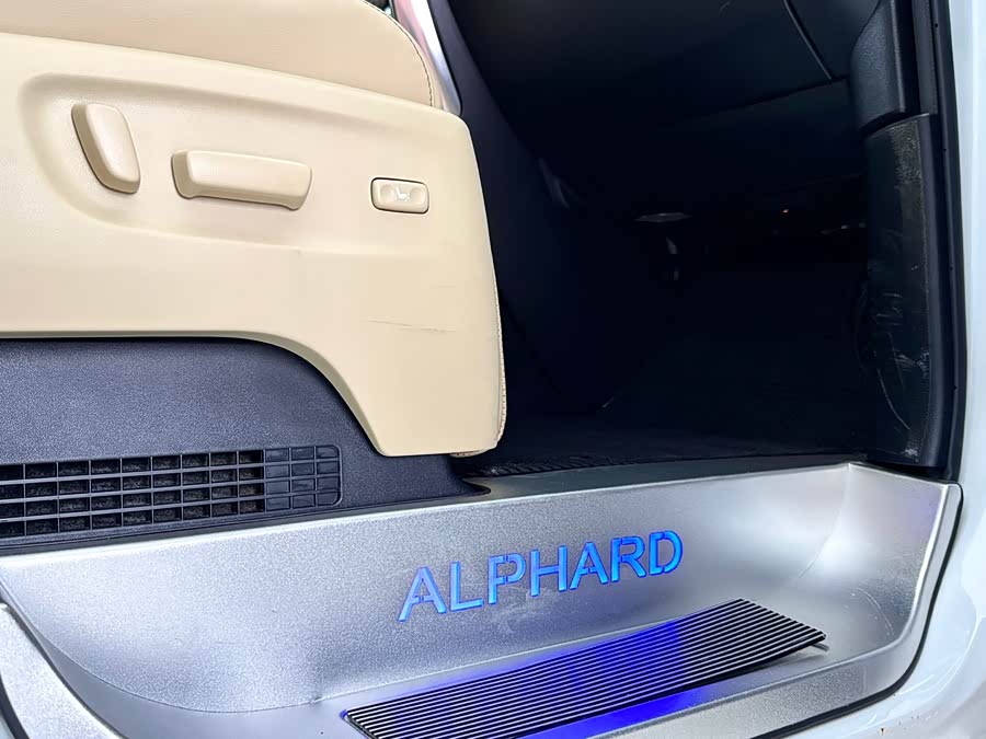 Toyota Alphard 2020 #18 Toyota Alphard 2020 изображение автомобиля #18