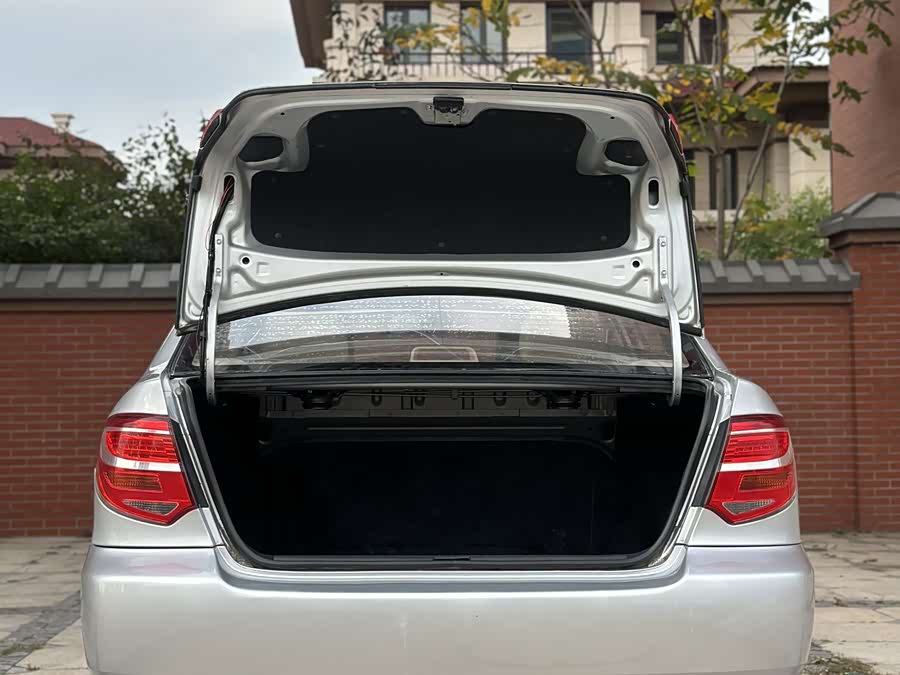 Toyota Reiz 2013 immagine di auto #18