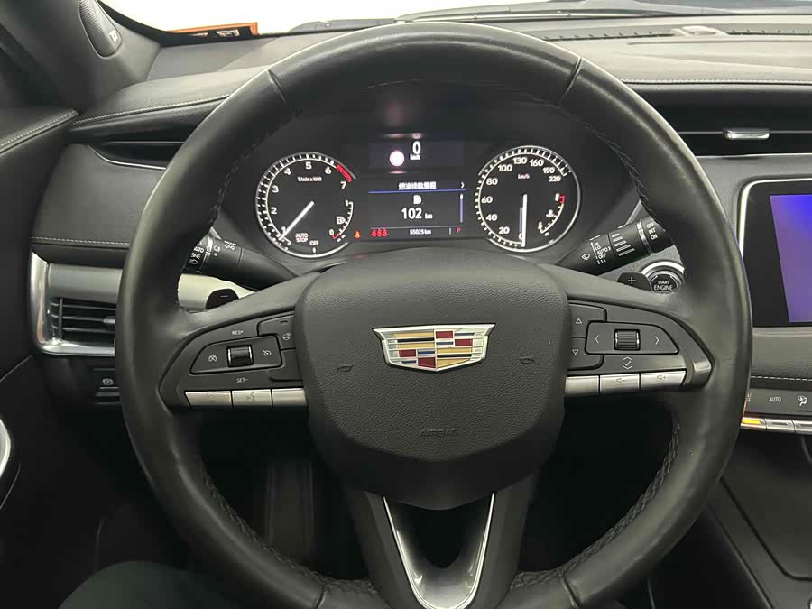 2020 car image #18