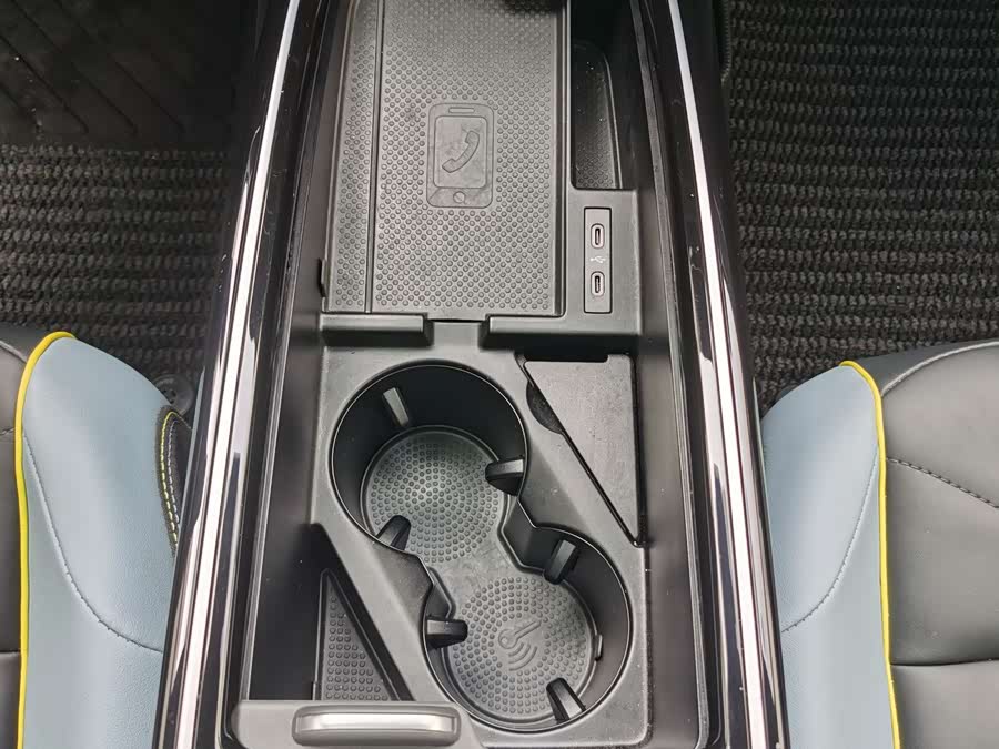 Volkswagen ID.4 X 2024 immagine di auto #18